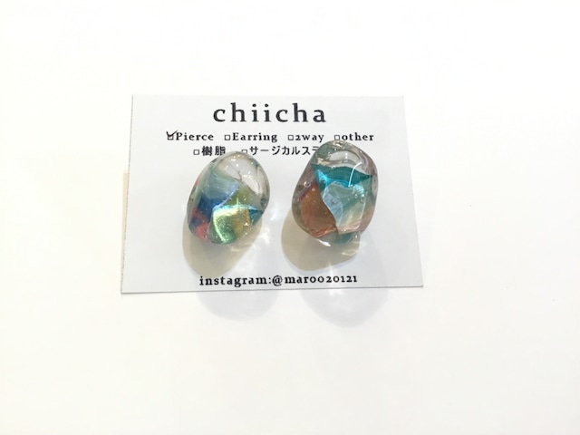 chiicha カラフルなピアス