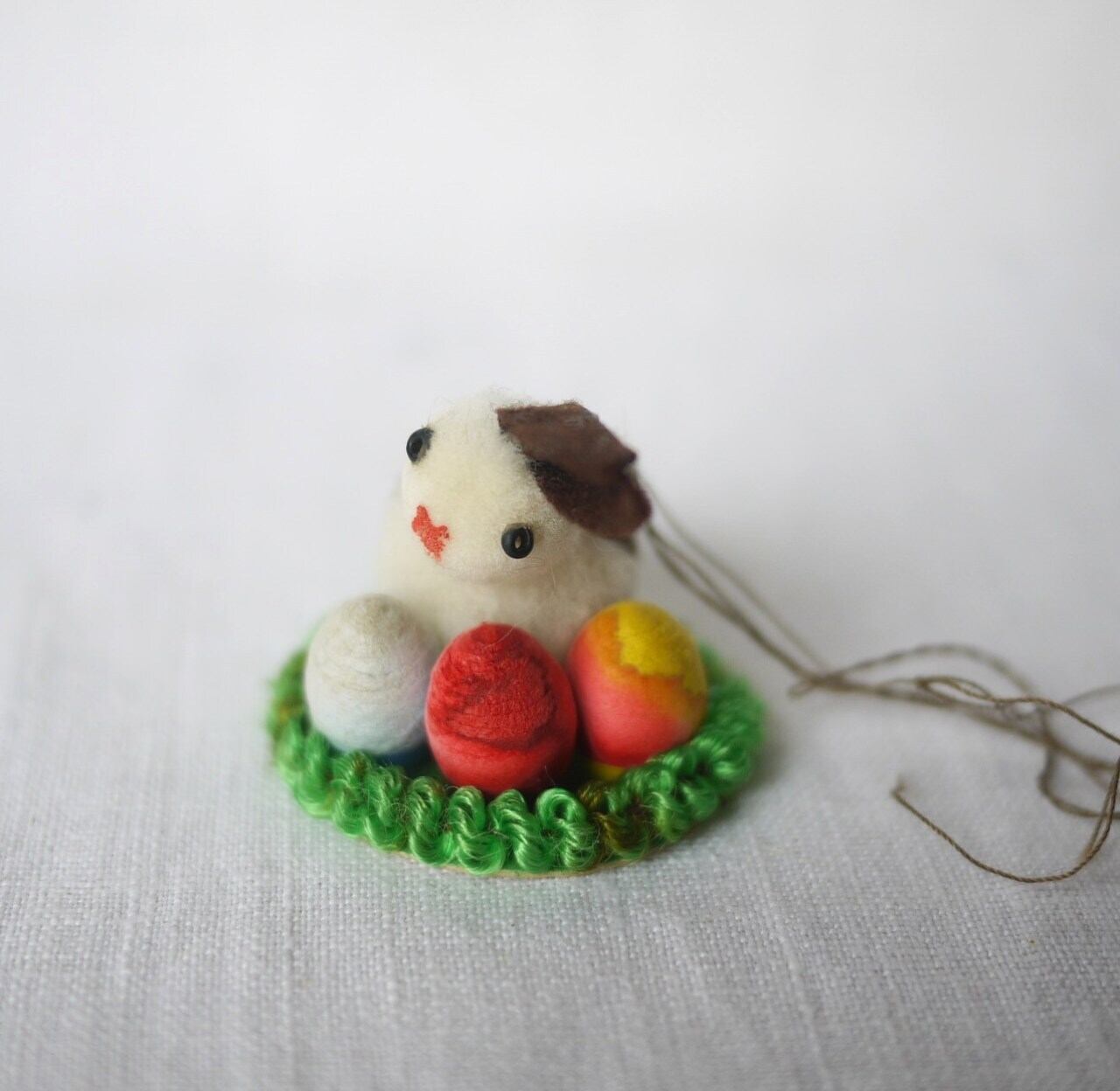 イースターバニー ポンポンウサギと卵 ドイツ