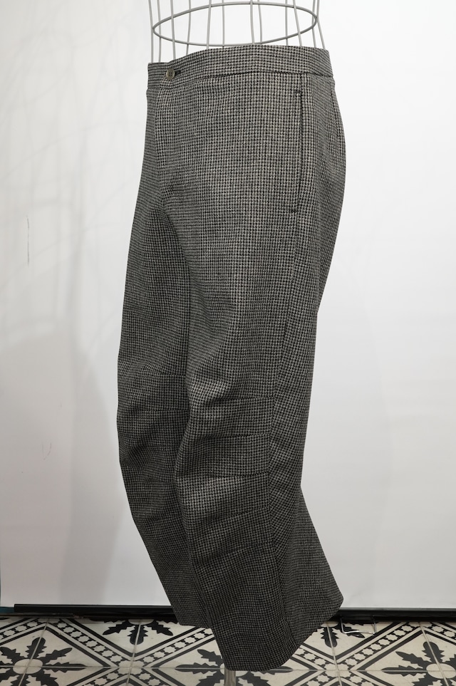 CLASS /  CCDA09UNI  ’’DORMEUIL HIGH TECH''  Draping Tweed Pants