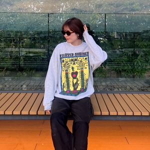 PAINTED SHRINES Sweat Top