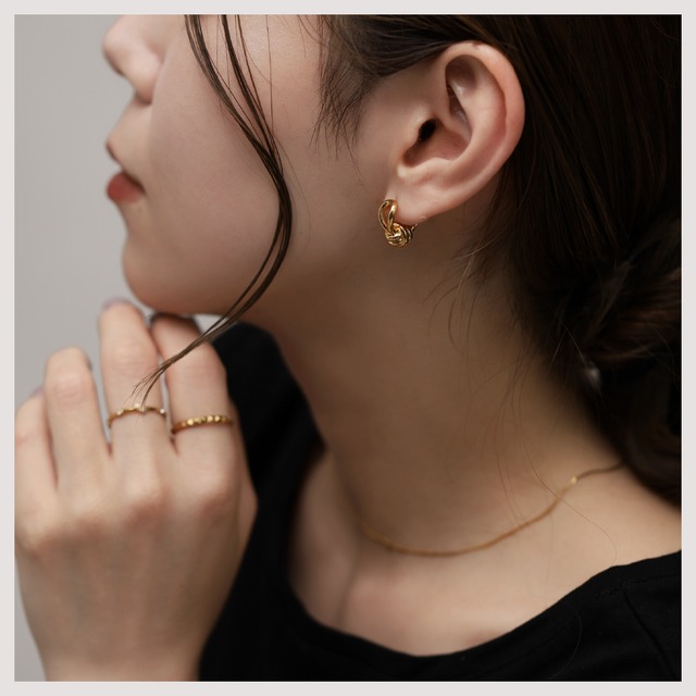 Hoop pierce -Gold-