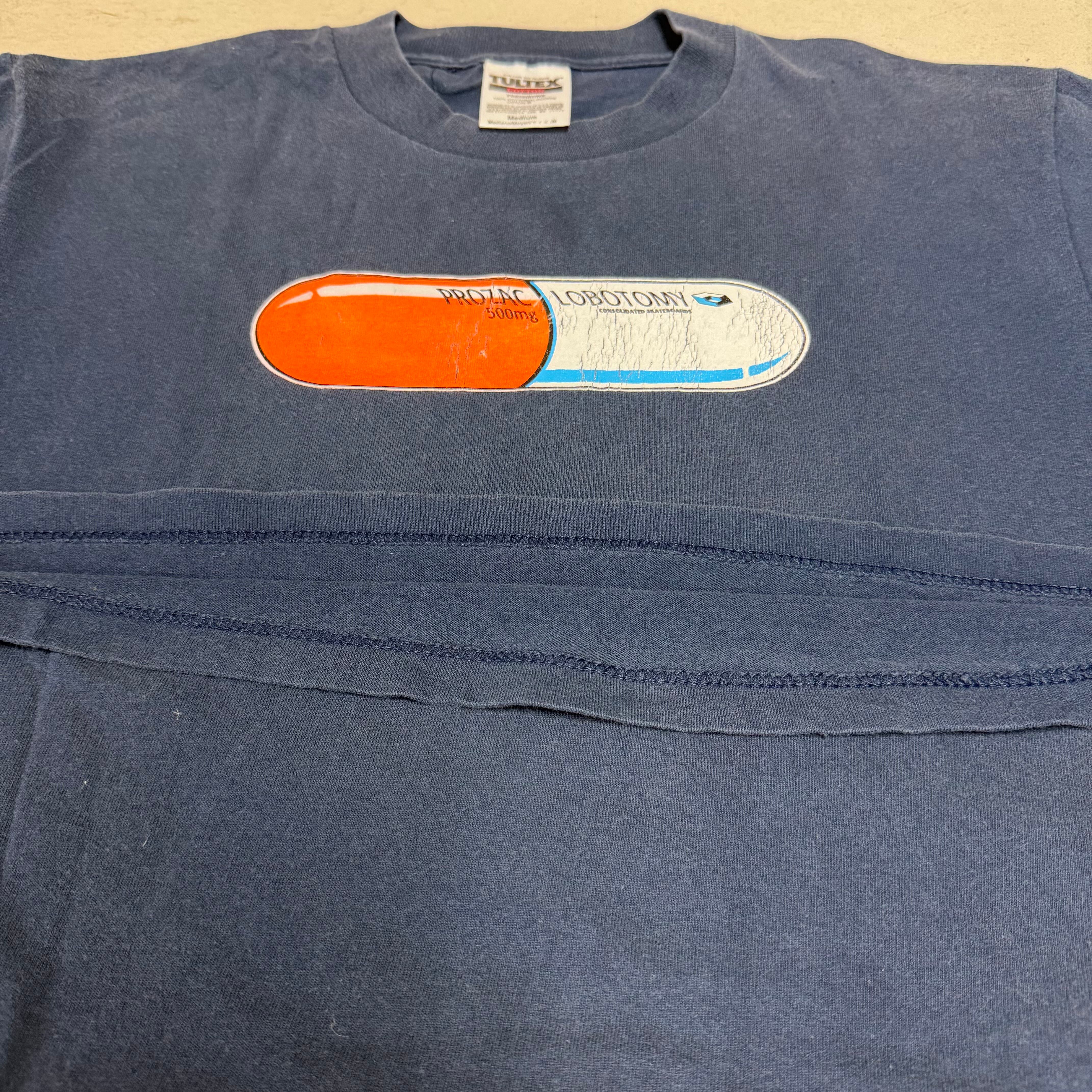 CONSOLIDATED SKATEBOARDS S/S TEE 1990'S OLD NAVY | safarionline