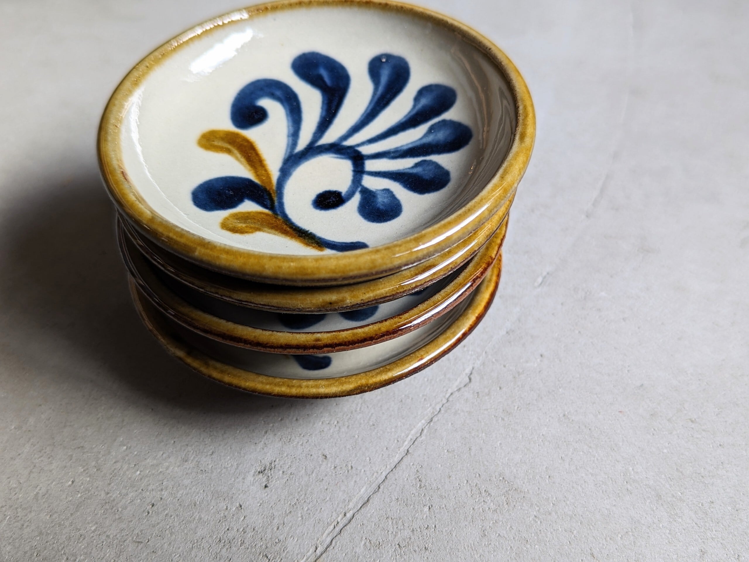 GEN　シマシマポタリ　やちむん　小皿３枚セット GEN シマシマポタリ やちむん 小皿3枚セット やちむん 民藝 読谷山焼