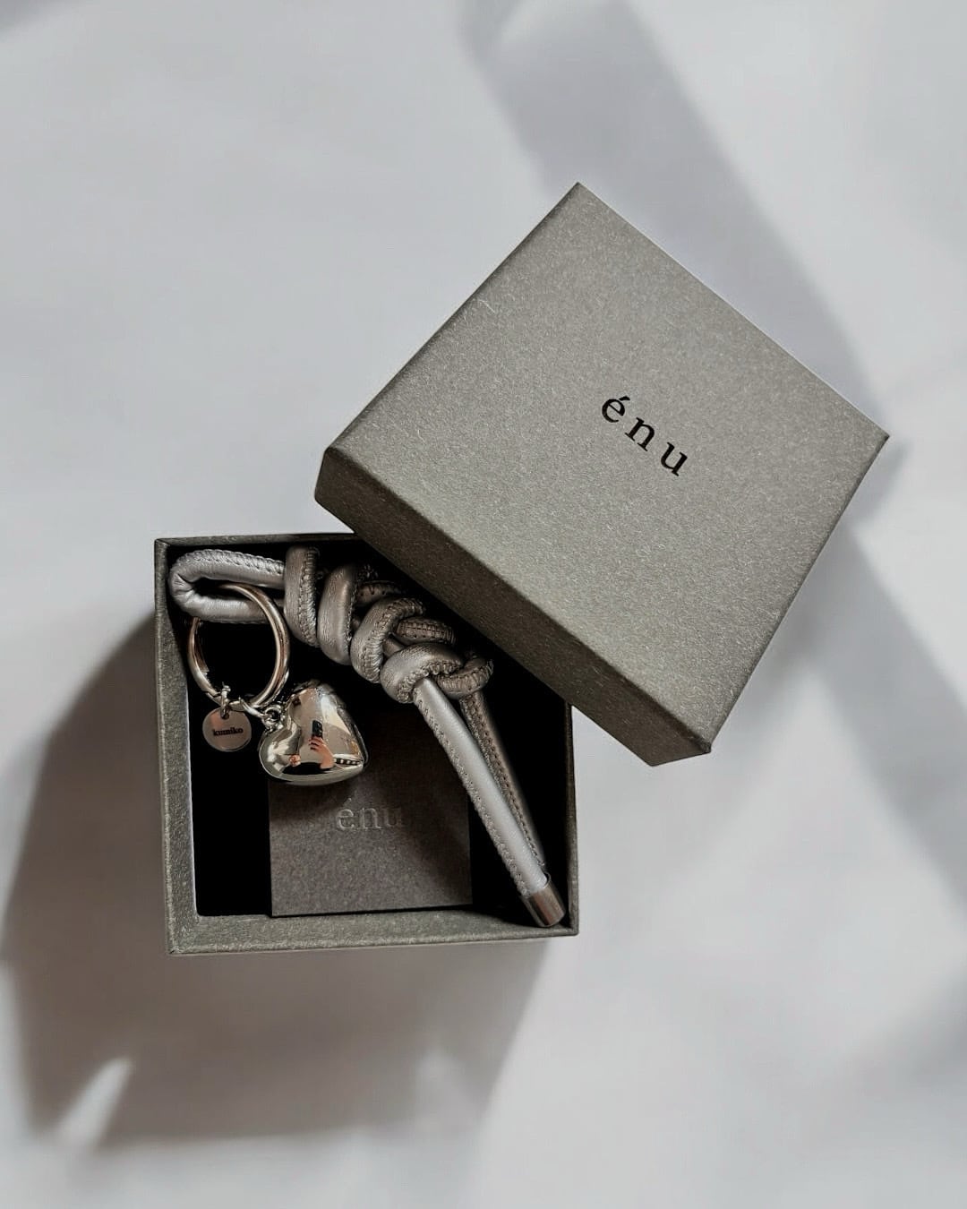 Twist Leather Charm - レザーバッグチャーム -