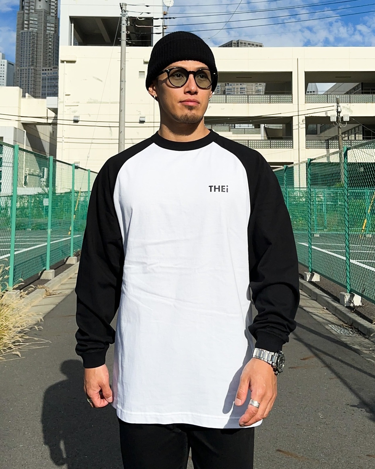 BASIC ONE POINT RAGLAN LONG T-SHIRT - WHITE / BLACK