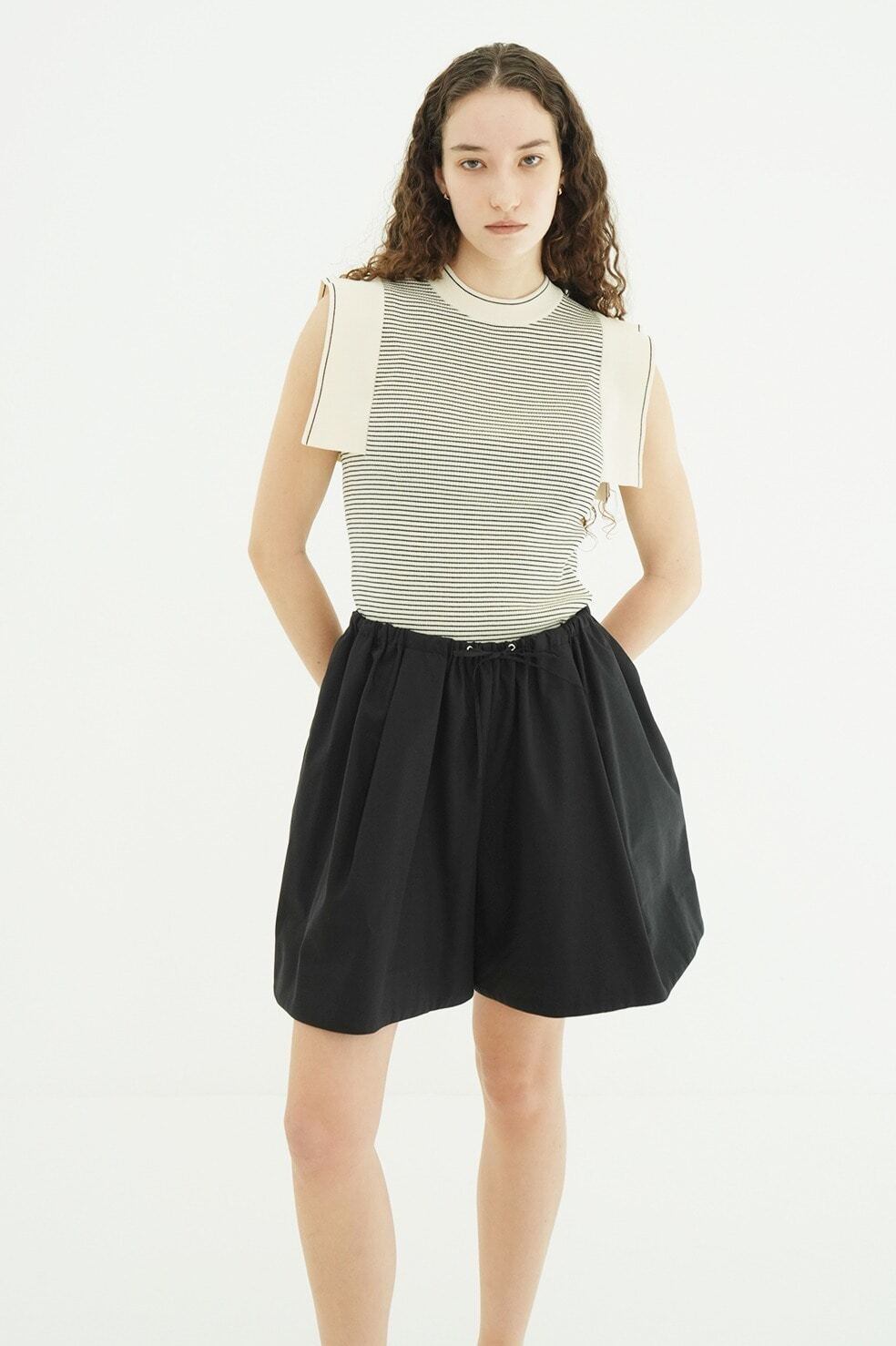 CLANE LOW WAIST DRAWSTRING HALF PANTS 3色展開 | FLICKA ASHIYA