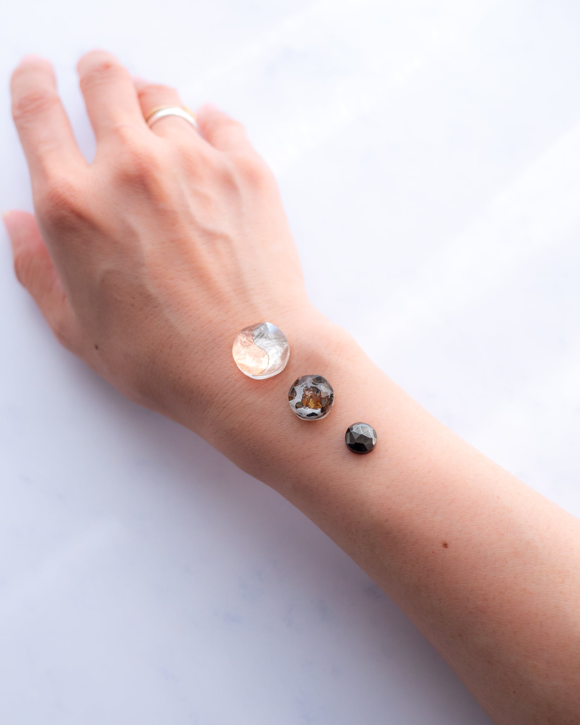 x*g様 隕石　ムオニナルスタ　　 バングル x*g様 隕石 ムオニナルスタ バングル