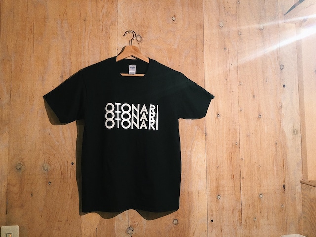 「OTONARI」black T