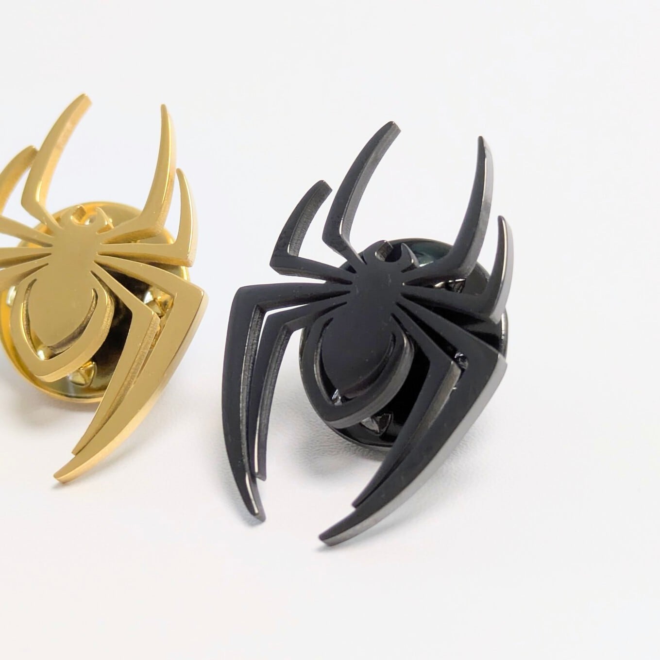 送料無料！【 Spider-Man ( スパイダーマン ) 】『 スパイダーエンブレム 』 PINS 3P SET / ピンズ / ピンバッジ 〚アメリカン雑貨 アメトイ〛