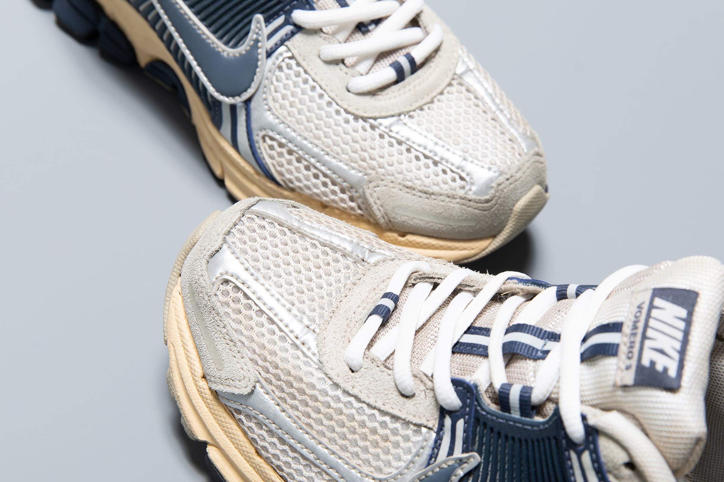 NIKE ZOOM VOMERO 5 | PLAYGROUND | スニーカーショップ