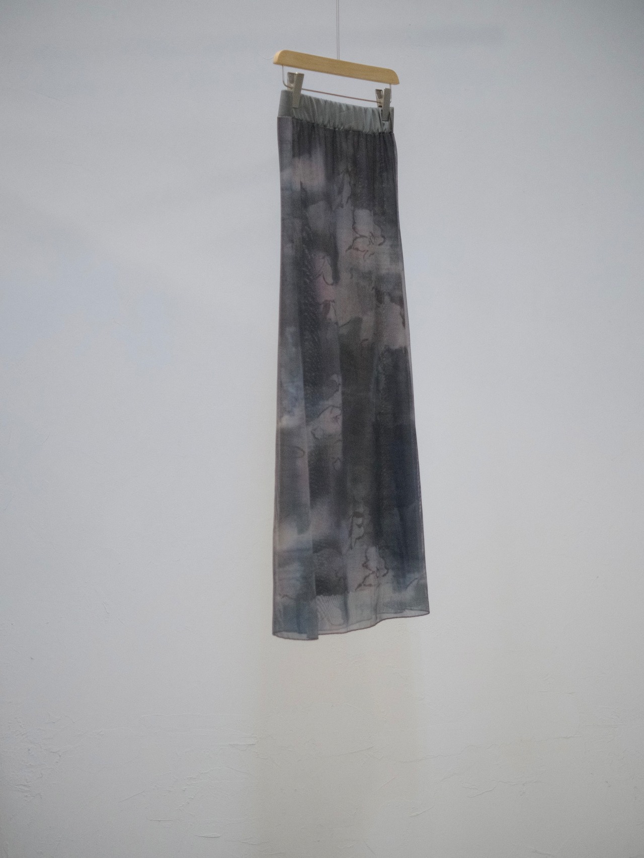 Dark Floral Sheer Skirt  / GRAY - 6