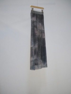 Dark Floral Sheer Skirt  / GRAY