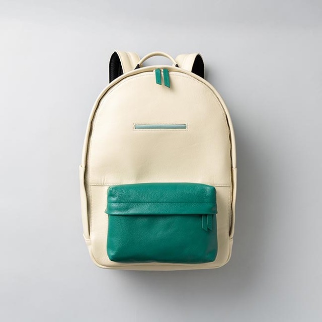 【在庫販売】 ラウンドレザーバックパック | アイボリーホワイト
