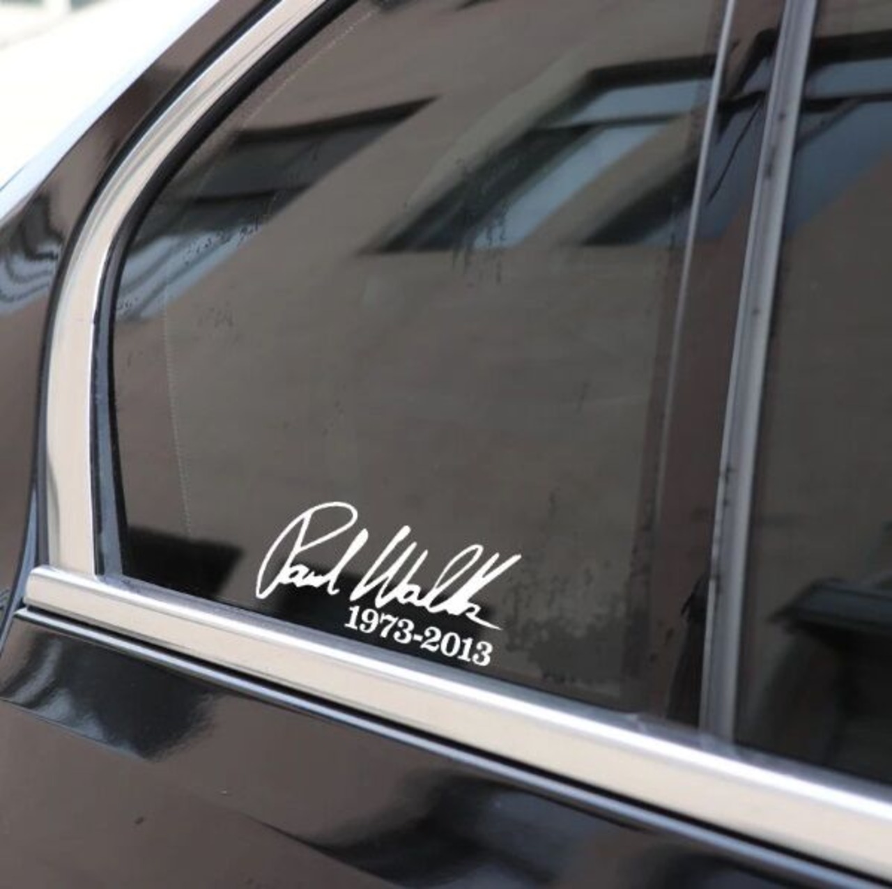 カッティングステッカー（Paul Walker 1973-2013）