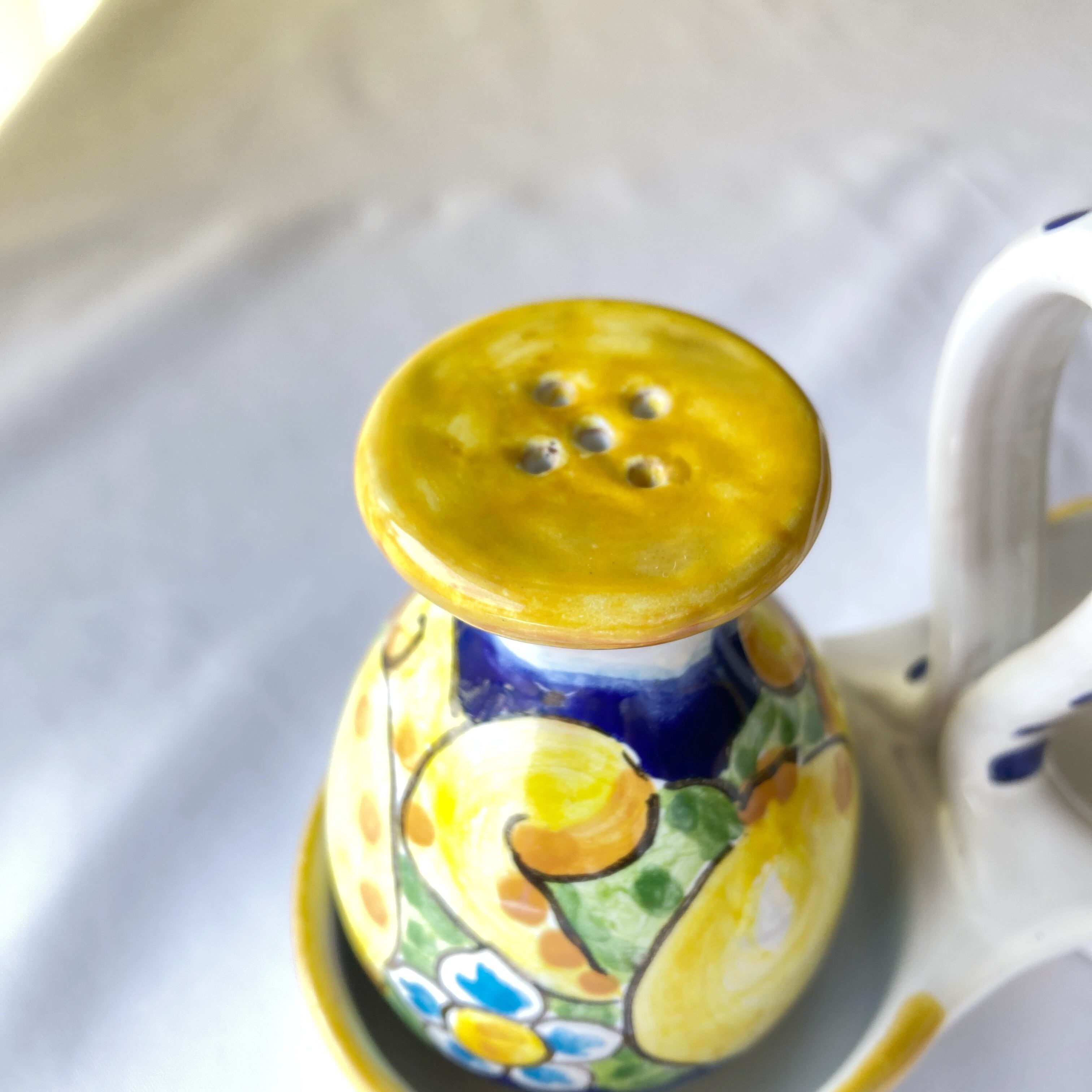 outlet]スパイスシェーカー マヨリカ焼き イタリア陶器 塩コショウ入れ