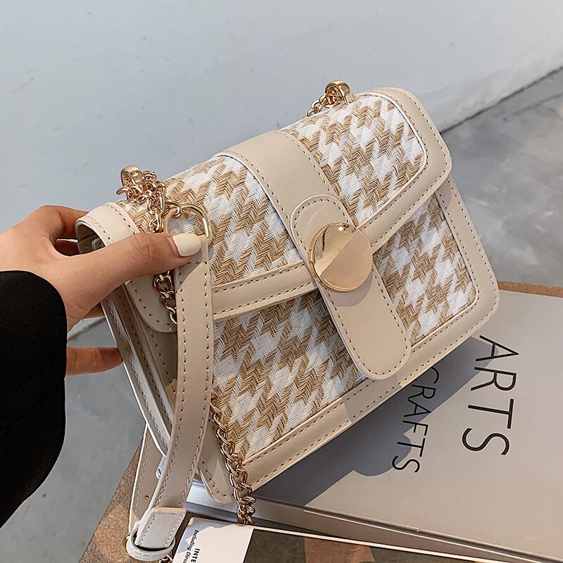 チェーンスモールバッグウィメンズバッグ2020人気のトレンディなオールマッチワンショルダーメッセンジャーバッグネットレッドウエスタンスタイルスモールスクエアバッグ Tiancai_Wing_Bag13162435241