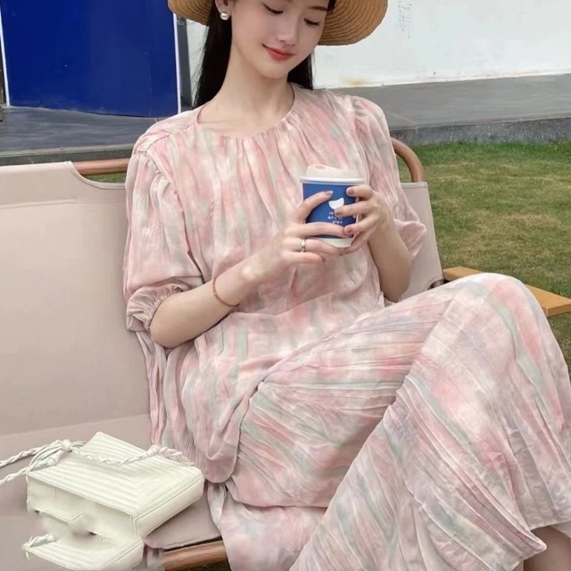 セットアップ
 トップス
 スカート プルオーバー ロングスカート ロング
 ロング丈 袖あり
 7分袖
 七分袖
 パフスリーブ ラウンドネック
 襟なし
 ノーカラー ストレート
 ワイド ギャザー 薄手 上下セット
 2点セット
 ツーピース
 お得 きれいめ
 シンプル
 カジュアル
 おしゃれ
 お洒落
 レトロ
 こなれ感
 ラフ
 ラブリー
 キュート
 フェアリー
 ルーズ
 個性的
 ラグジュアリー マーブル 春
 夏 20代
 30代
 40代
 50代
 60代
 レディース