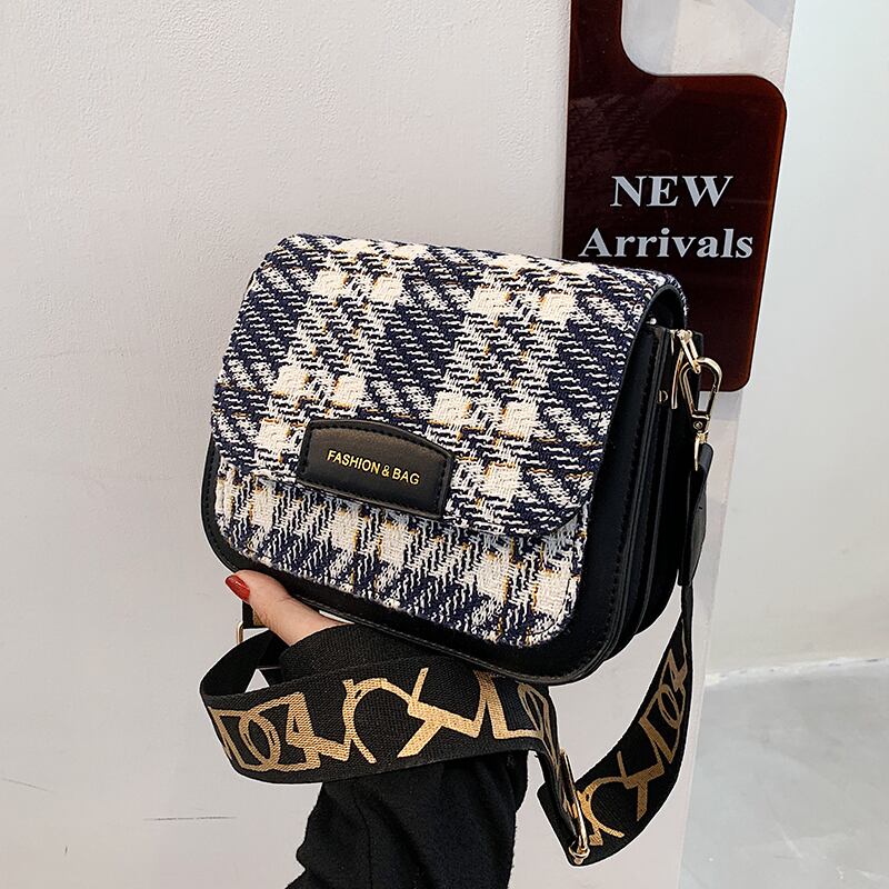 レッドスタイル スクウェア メッセンジャーバッグ ワイドショルダー Tiancai_Wing_Bag96109898153