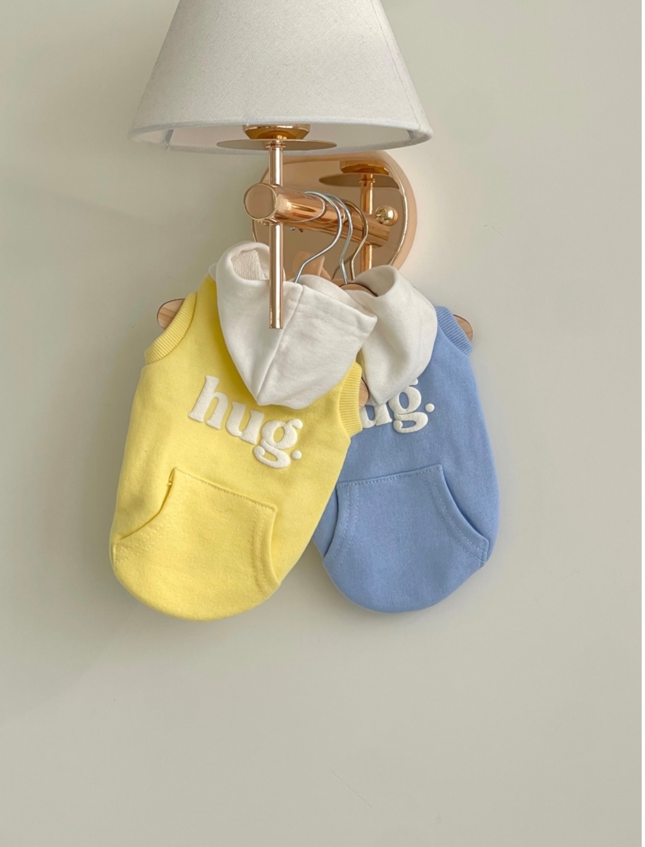 即納【Hug Me】hug logo hoodie／yellow(わんちゃん用)