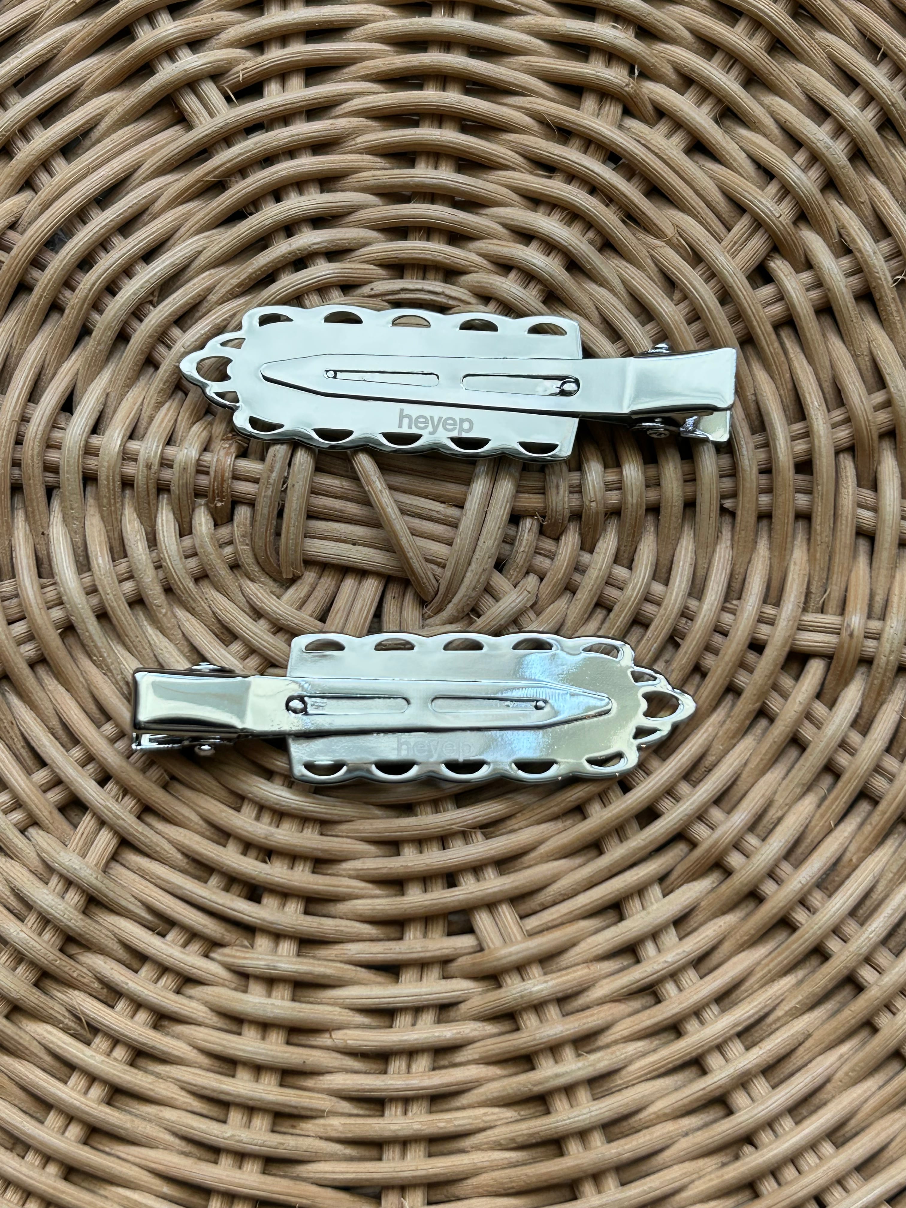 HEYEP Lace Trim Clips ‒ 2 Piece Set | AAR