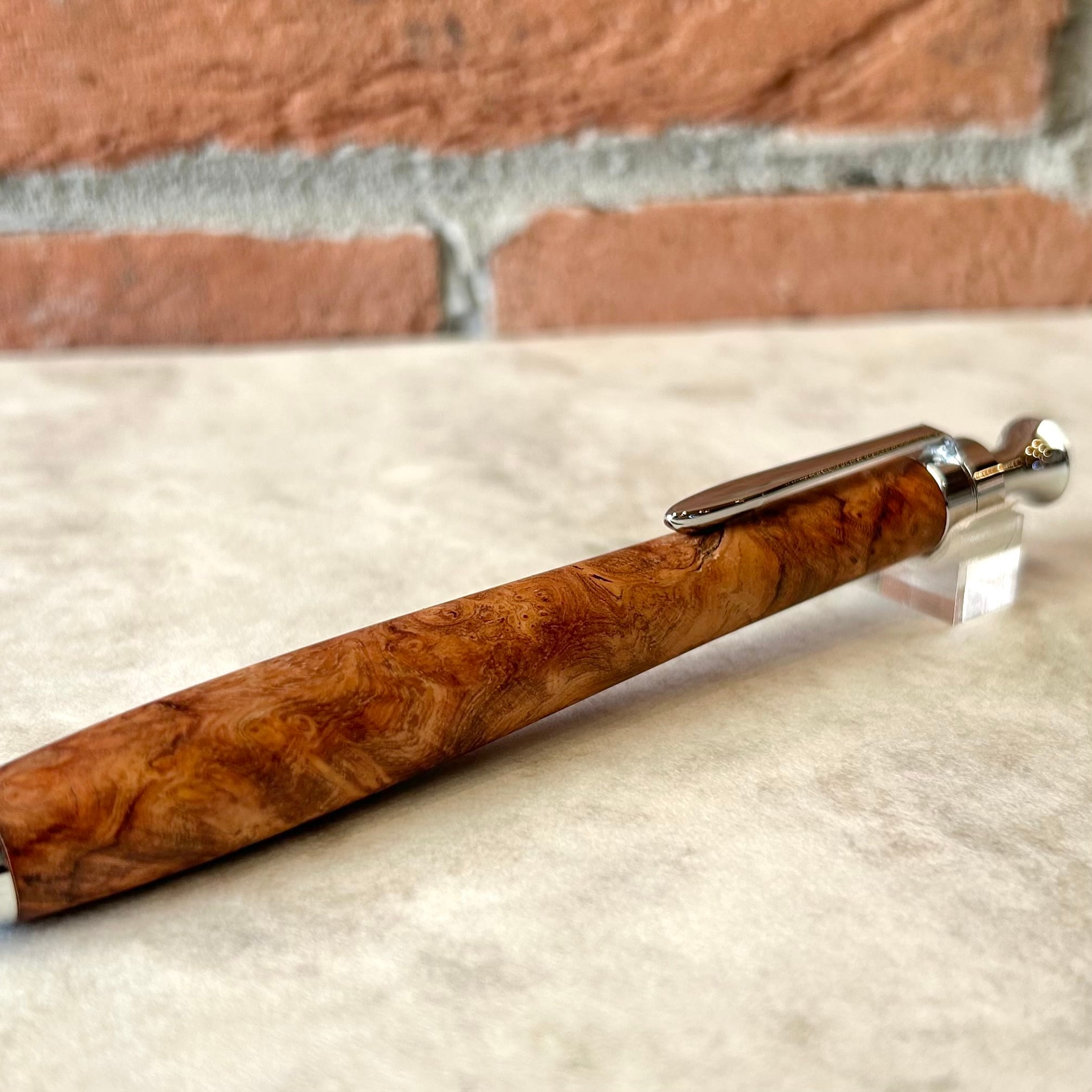 こぶた工房【ローズウッド瘤 特上杢】 ボールペン換装可 | ペンネジューク