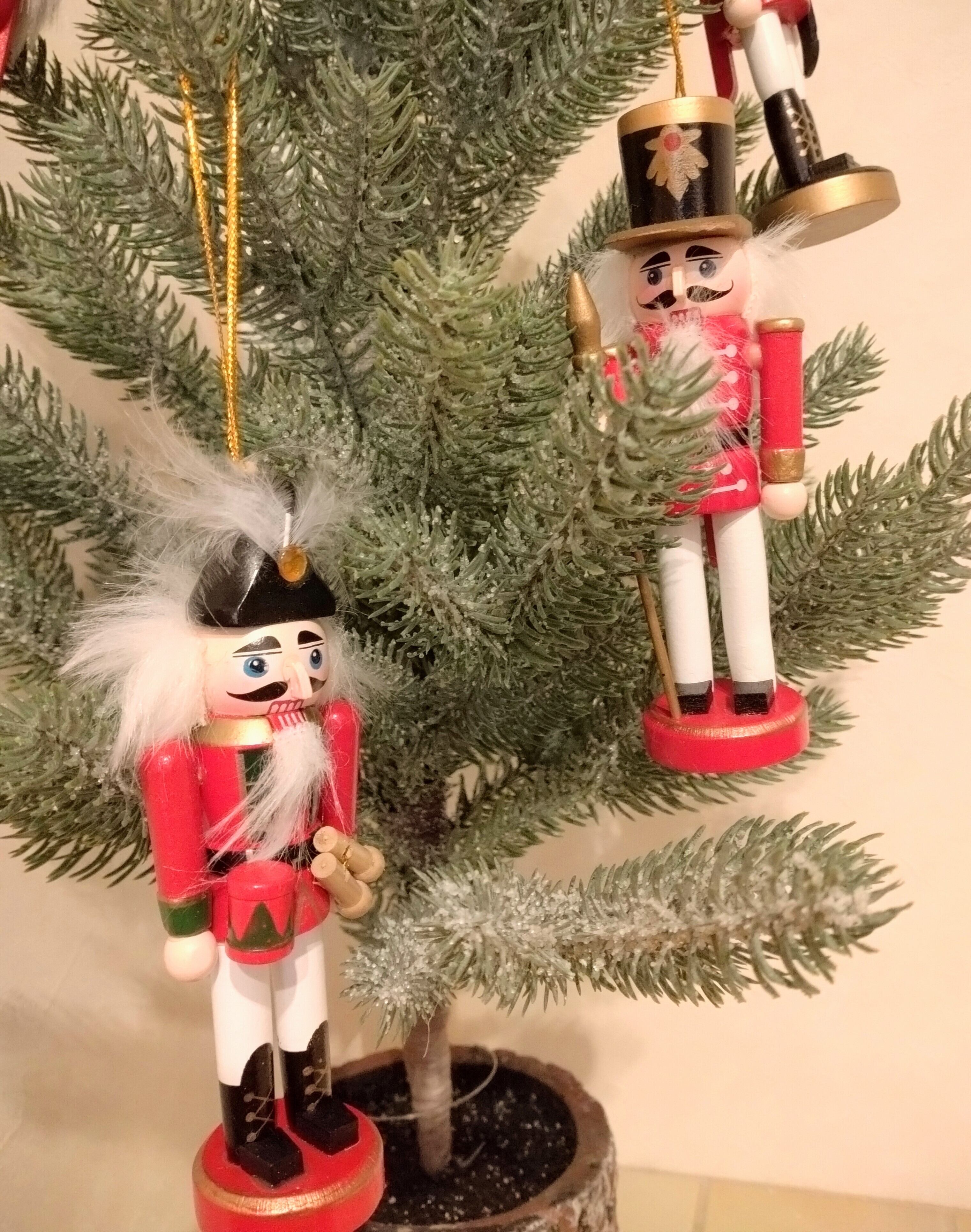 くるみ割り人形 4個セット（赤）クリスマス/オーナメント/装飾/置物