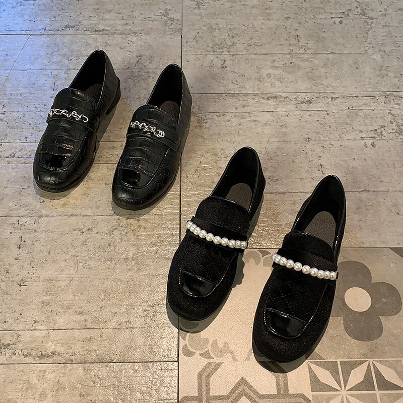 レッドシングルスプリングスタイルスタンダードパールレザー 靴 シューズ レトロ ローファー 春物 ラウンドトー 真珠 部族の婦人靴86368651421