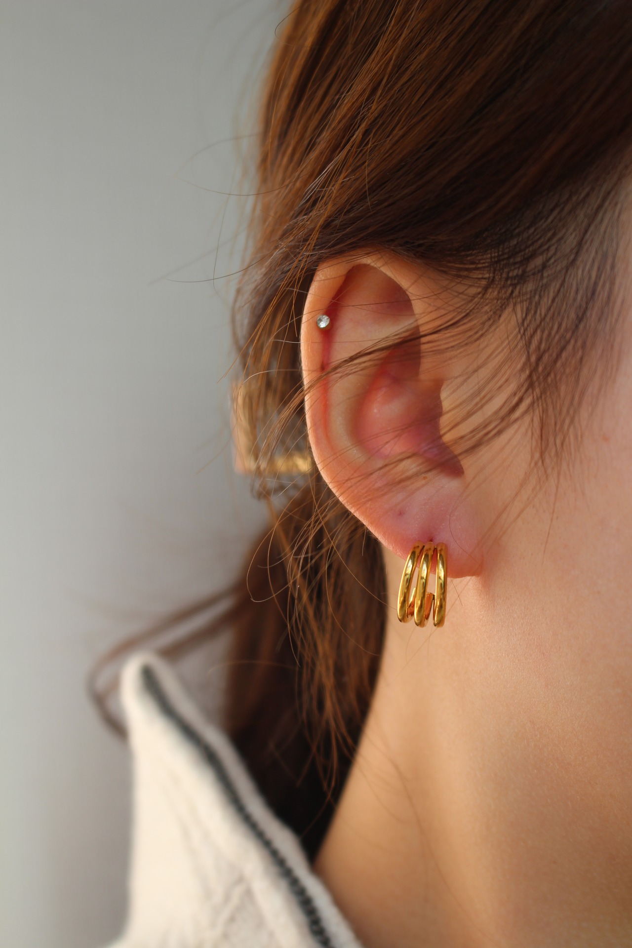 Three rows pierce