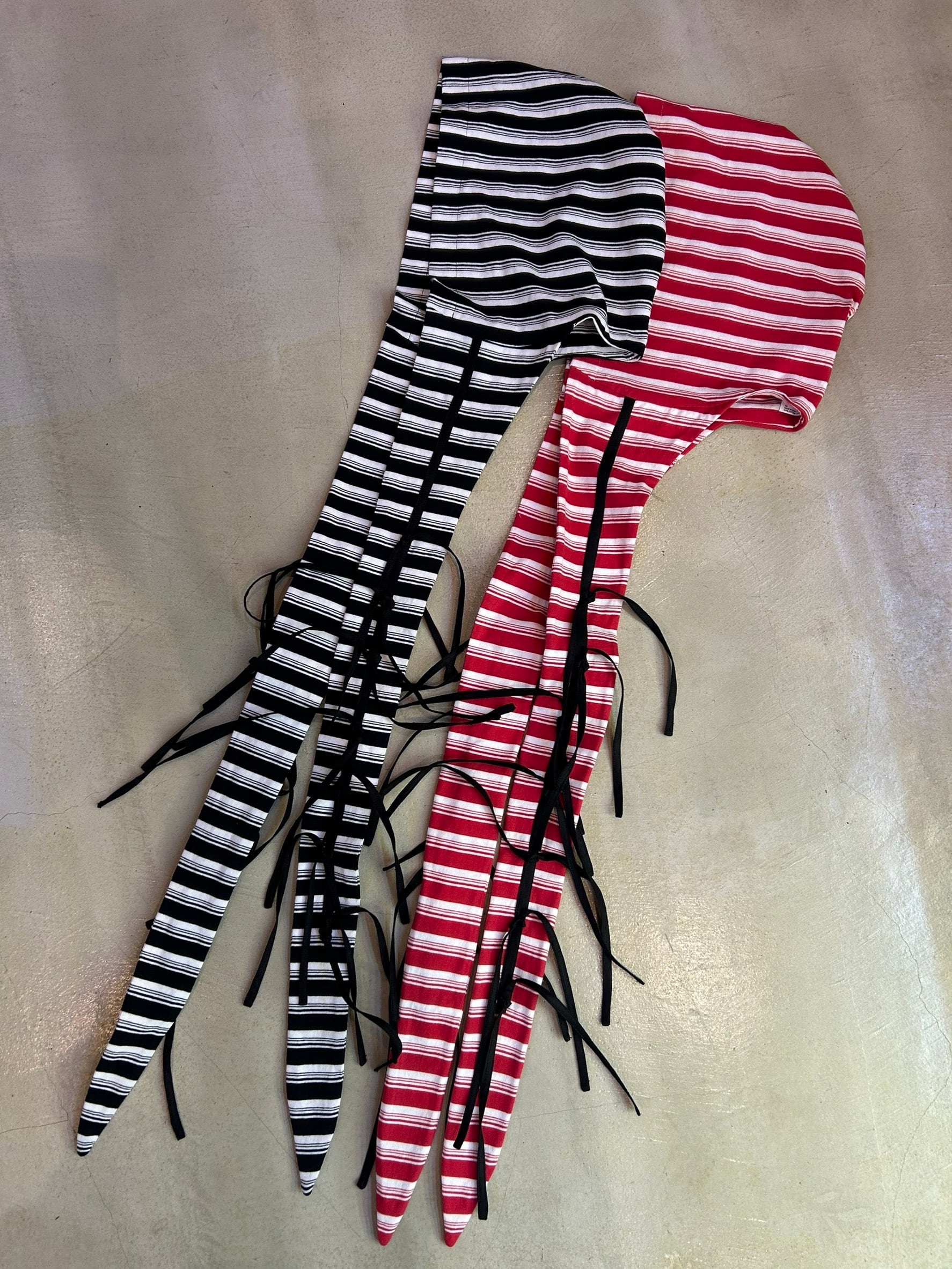 STRONGTHE fishbone hood scarf