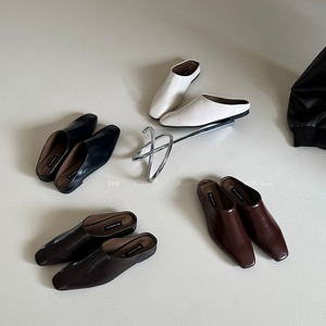 square toe flat mule   100776