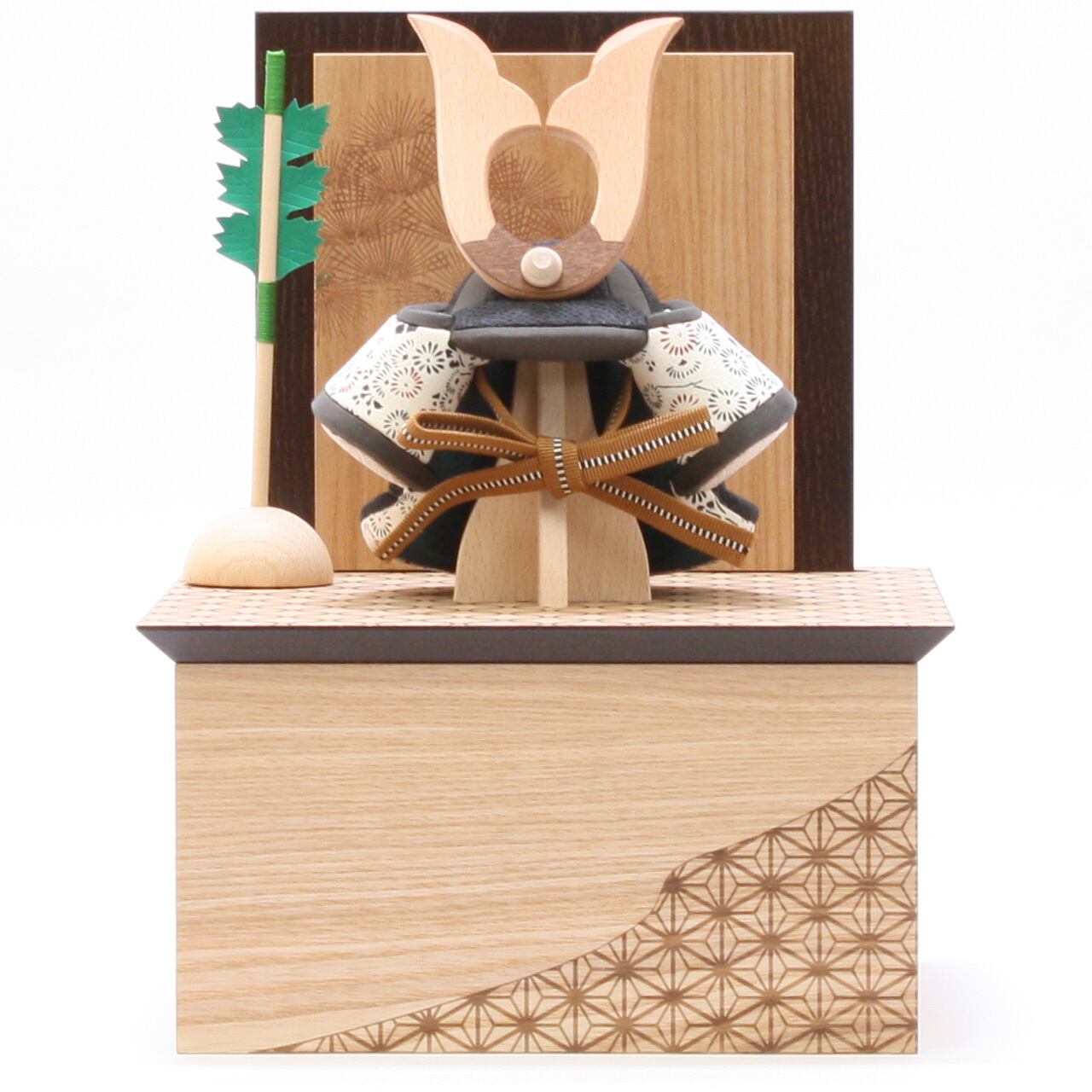 五月人形 コンパクト おしゃれ モダン インテリア プレミアム こだわり 木目込み おすすめ 作家 商品名 0137 Sh 51 縫nui 木目込兜収納飾り 草木染 収納七宝 麻の葉 人形の松屋