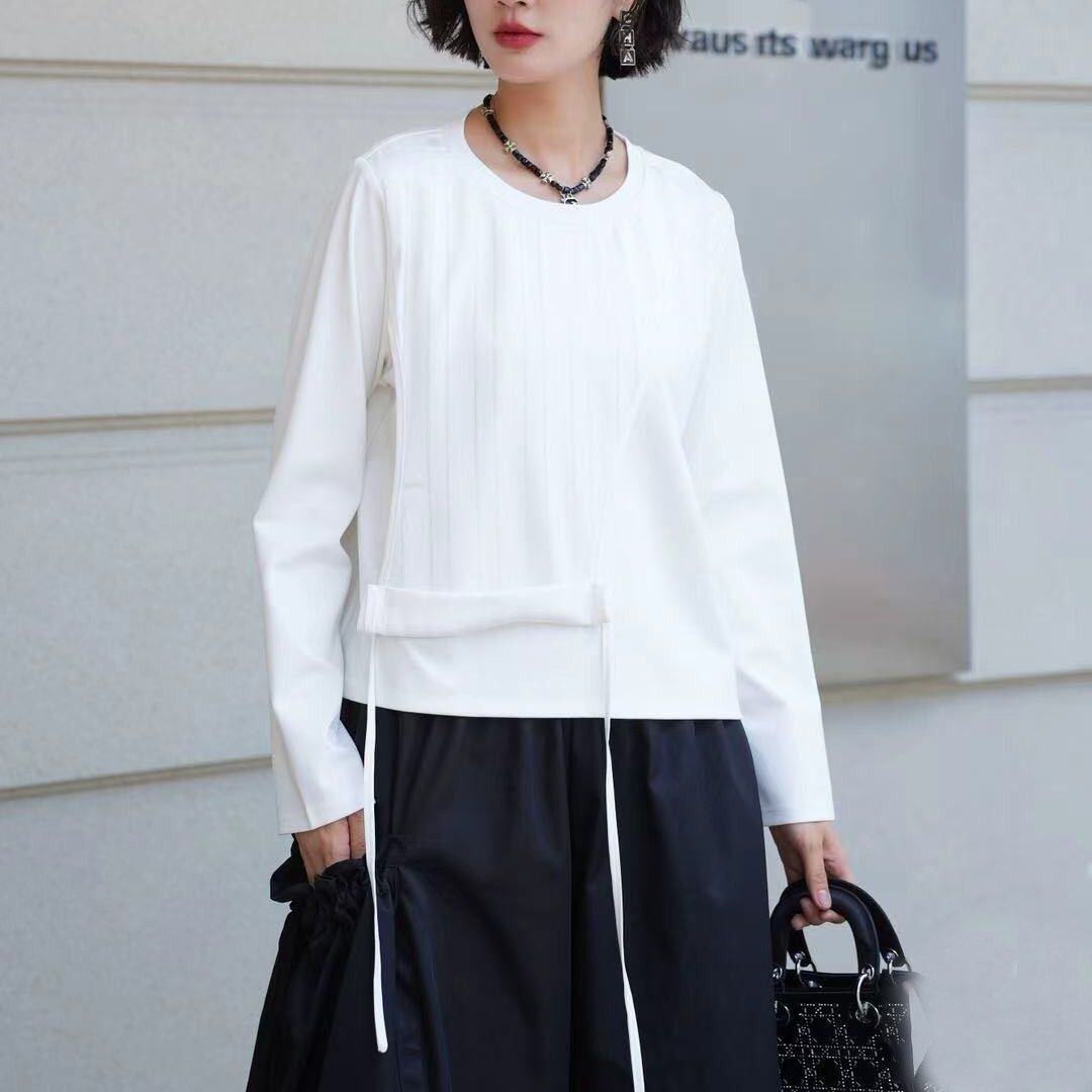ASYMMETRIC PANEL ROUND NECK RELAXED SWEATSHIRT M-18479