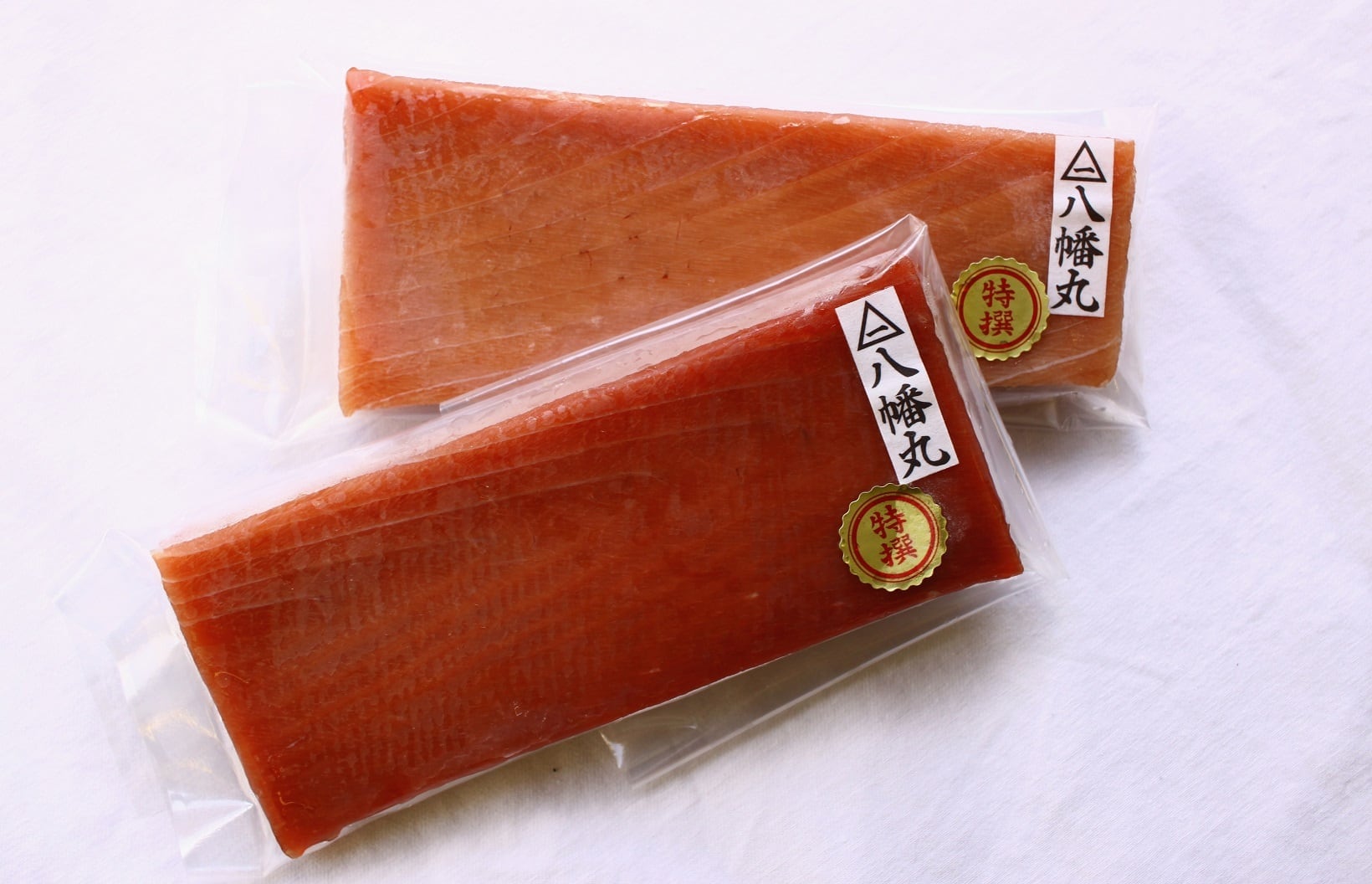 八幡丸直卸 特選まぐろ赤身 柵 ギフトセット(柵×2、専用醤油1本、木