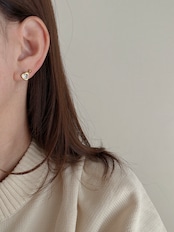 SS ハートストーンピアス