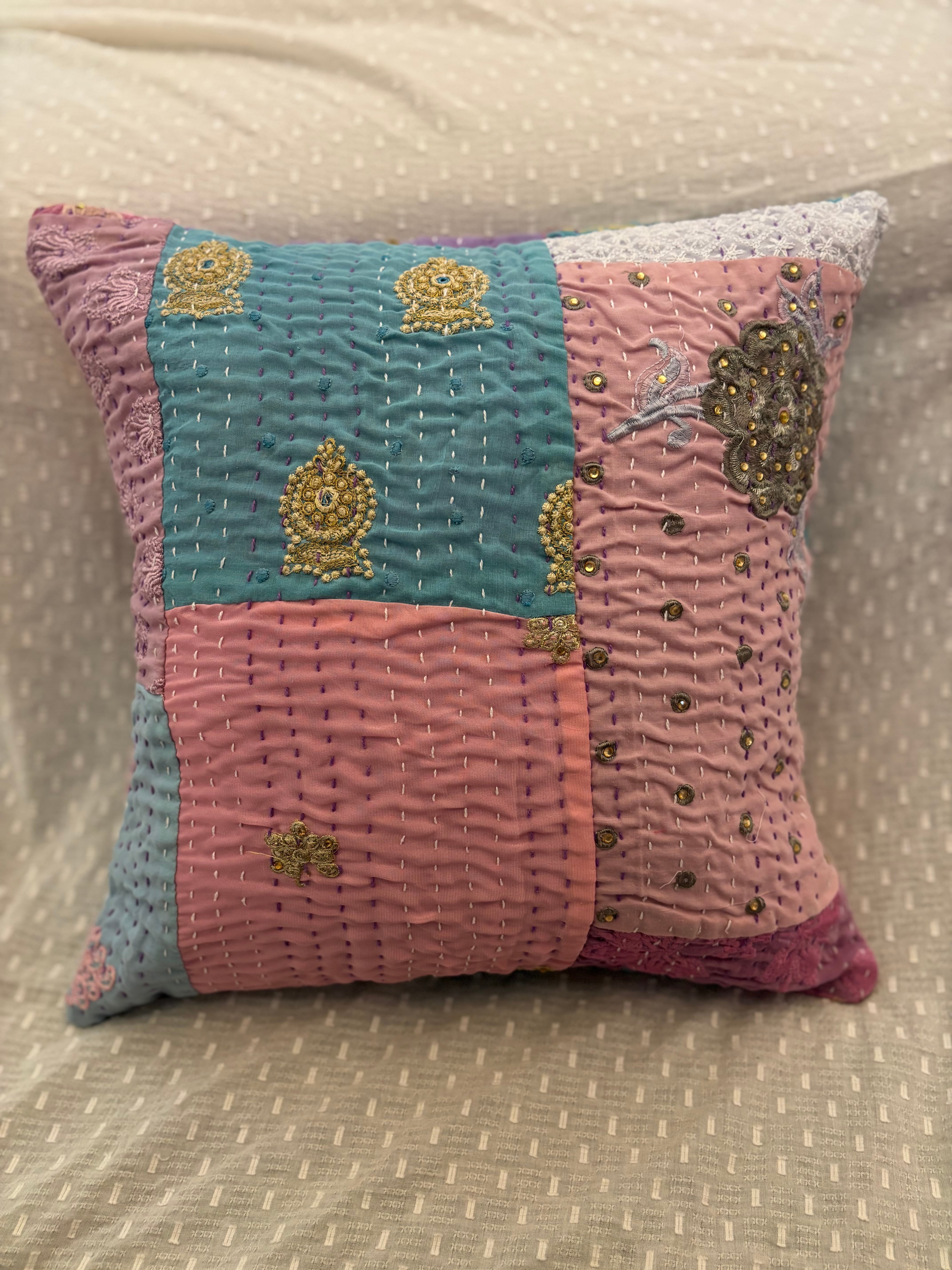 M】アイボリーC カンバディアキルト(シングルサイズ) インド刺繍パッチ