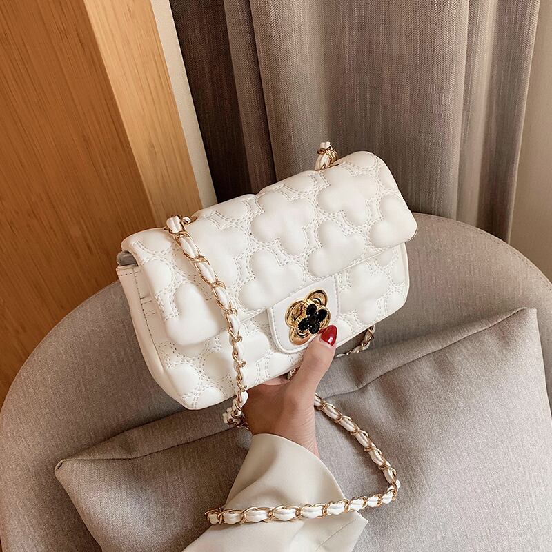 チェーンバッグ女性のメッセンジャーバッグ2020人気の新しい波夏のファッション刺繍ショルダーバッグ野生の小さな正方形のバッグ Tiancai_Wing_Bag7345684