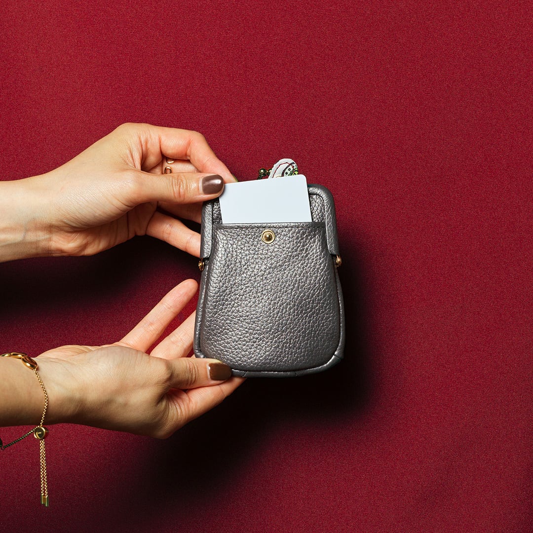 リール付きキーケース 【葡萄】 | 果実のような革小物 永井くだもの園