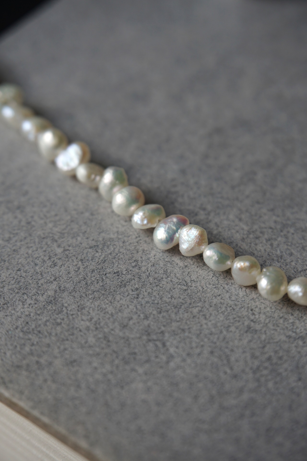 小粒ネックレス　