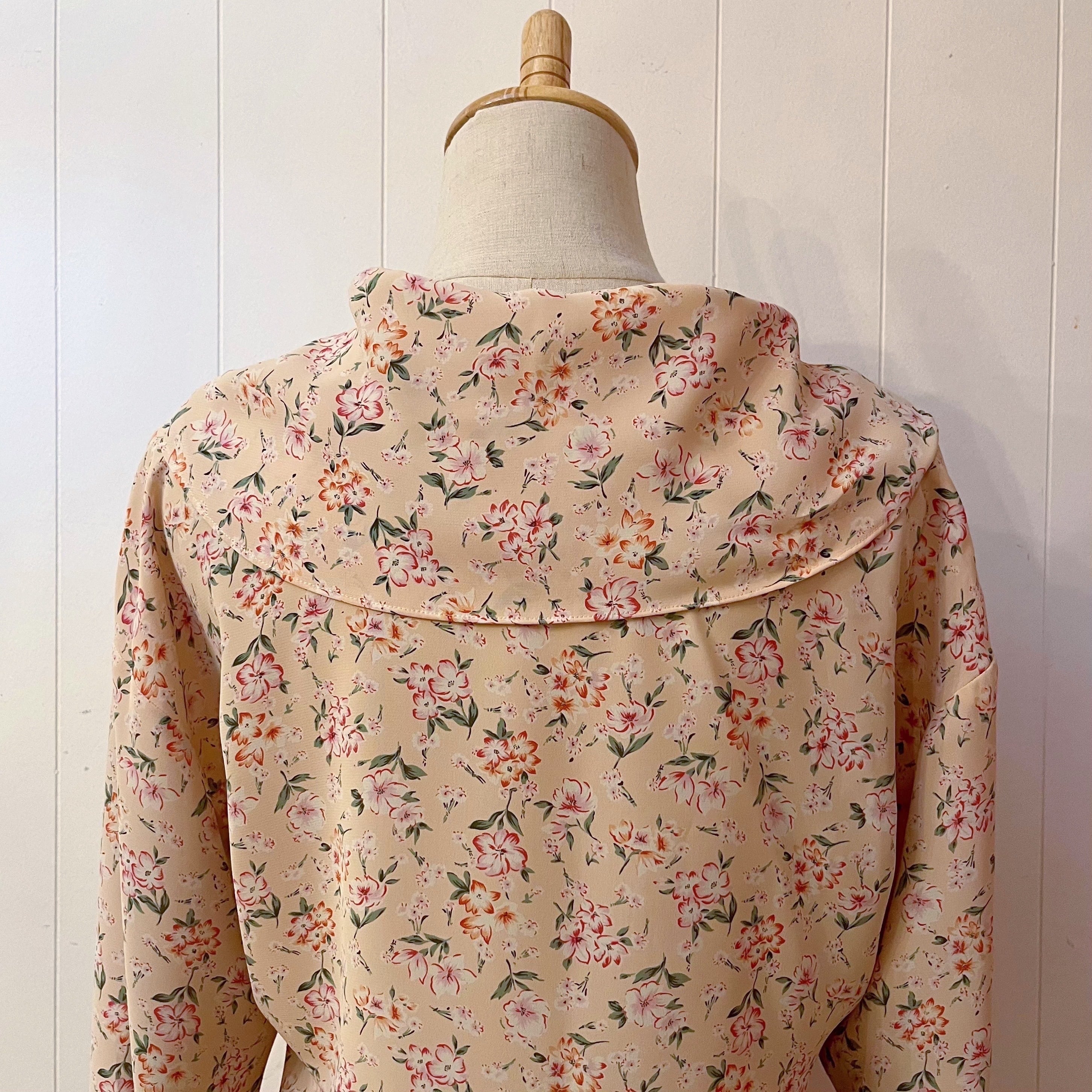 pale pink sailor collar blouse