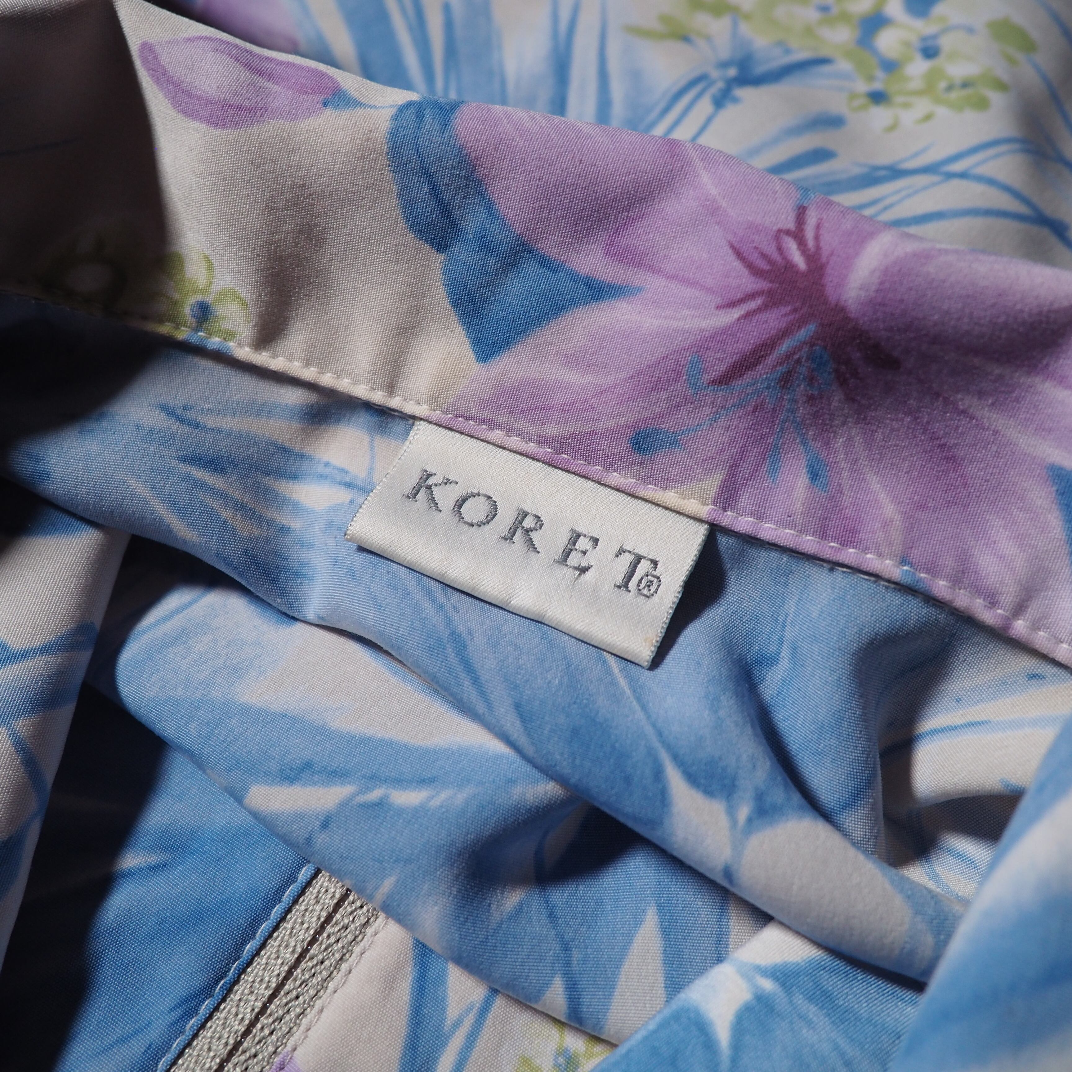 1990s Beautiful watercolor flower painted vintage loose Blouson