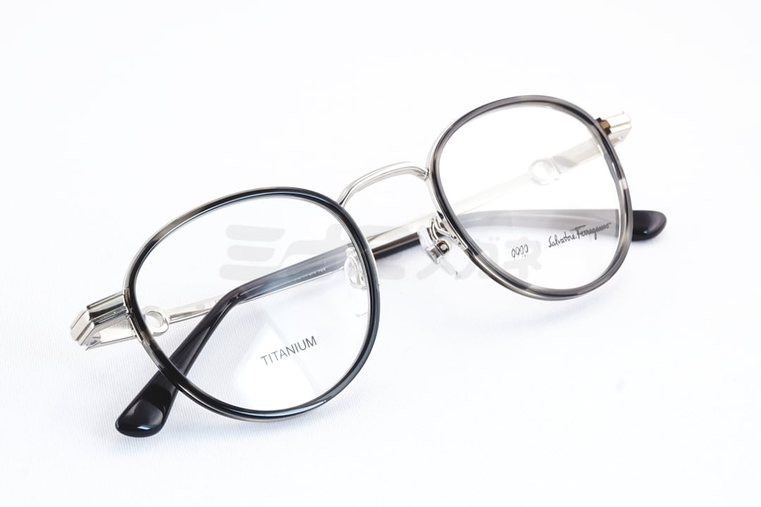 【お値下げ中】フェラガモ♡ブラウン・メガネ 999.9（フォーナインズ） 999.9×Ferragamo メガネ コラボ SF9001N 260