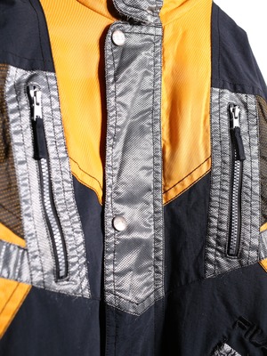 "FILA" multi gimmick tech design over silhouette mountain jacket
