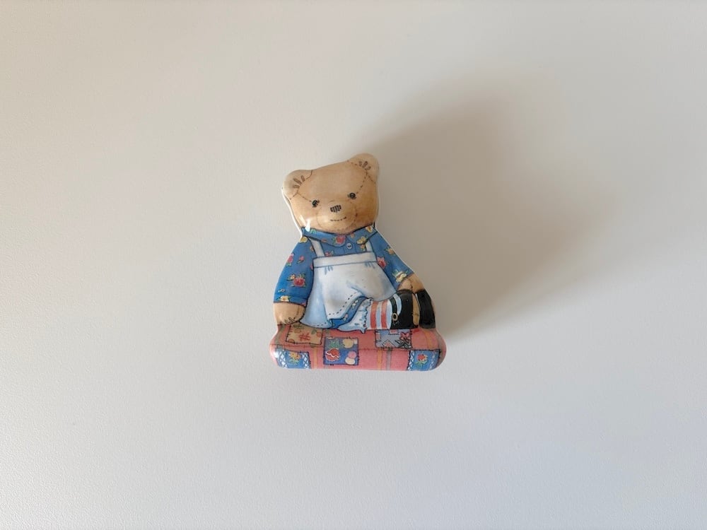 【イギリス】Hunkydory Designes Ltd./ Dana Kubick 1992 くまの缶その③