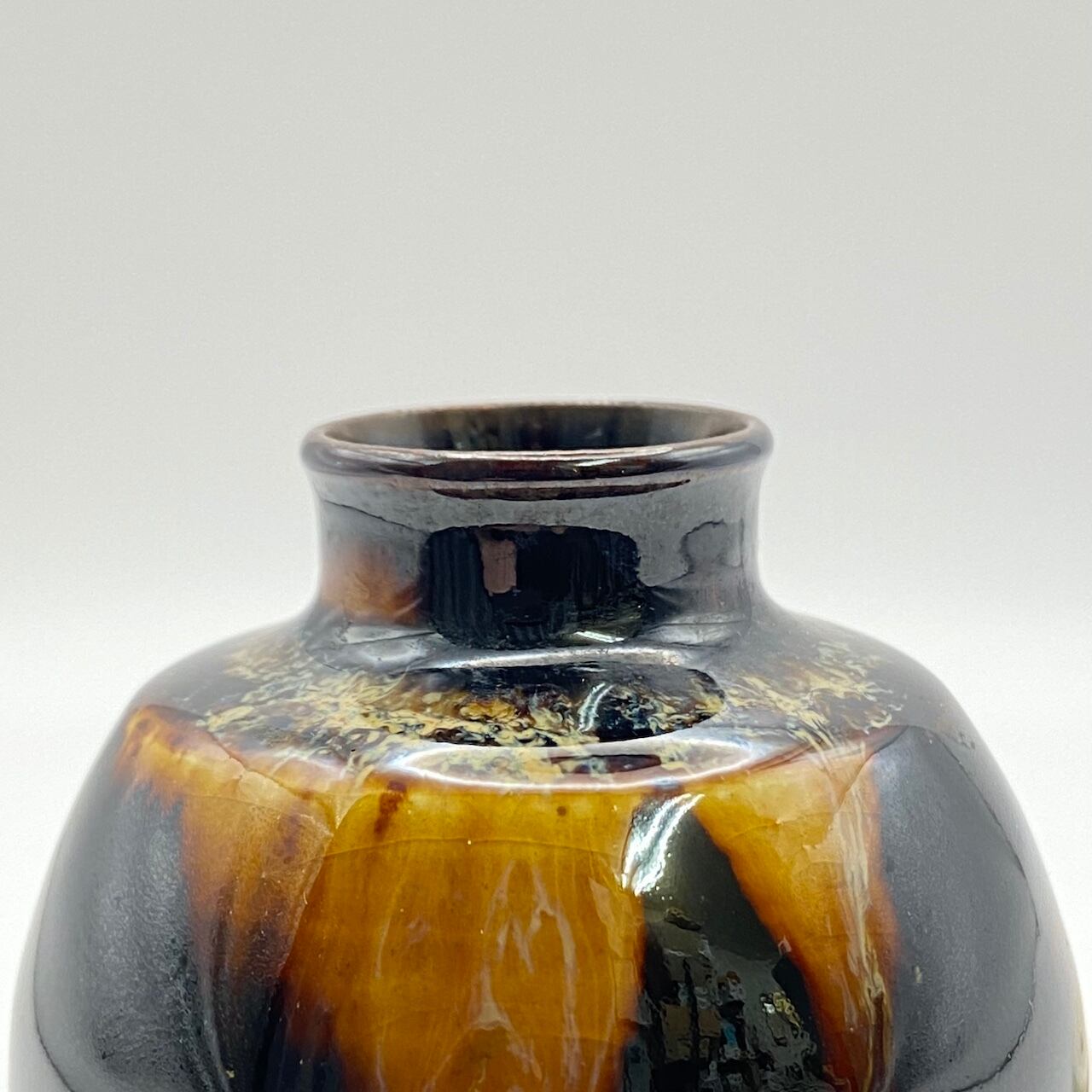 新古】丸壺茶入 桶谷定一 共箱入 仕覆：紹智花兎 | 錦玉堂オンライン