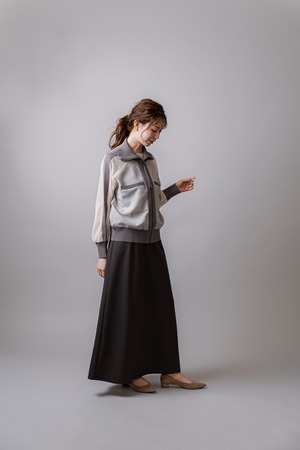 P256-21006   襟つきジップブルゾン