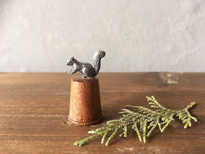 イギリス ヴィンテージ 指貫 リス England vintage