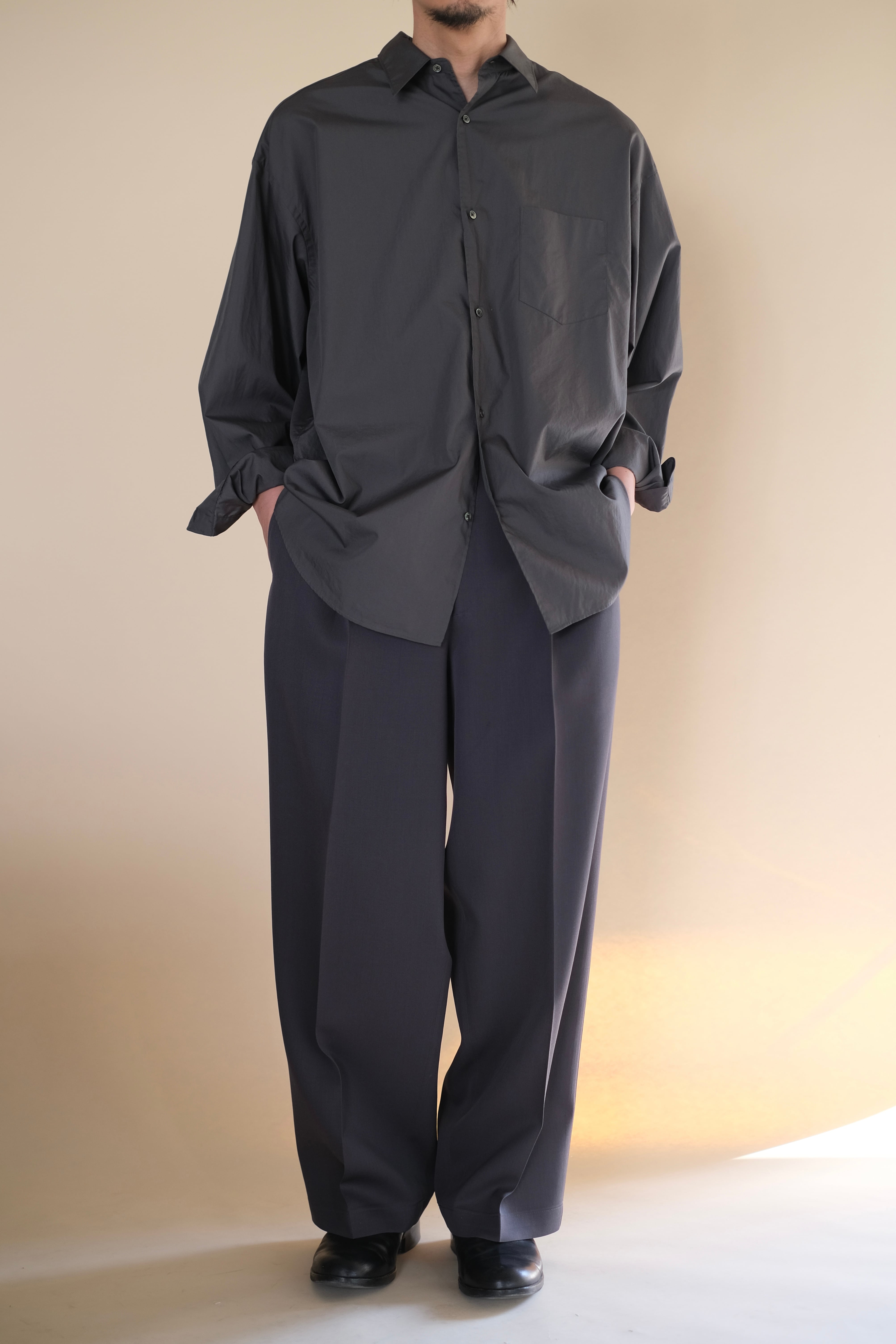 Graphpaper / Scale Off Wool Wide Slacks | LIVING
