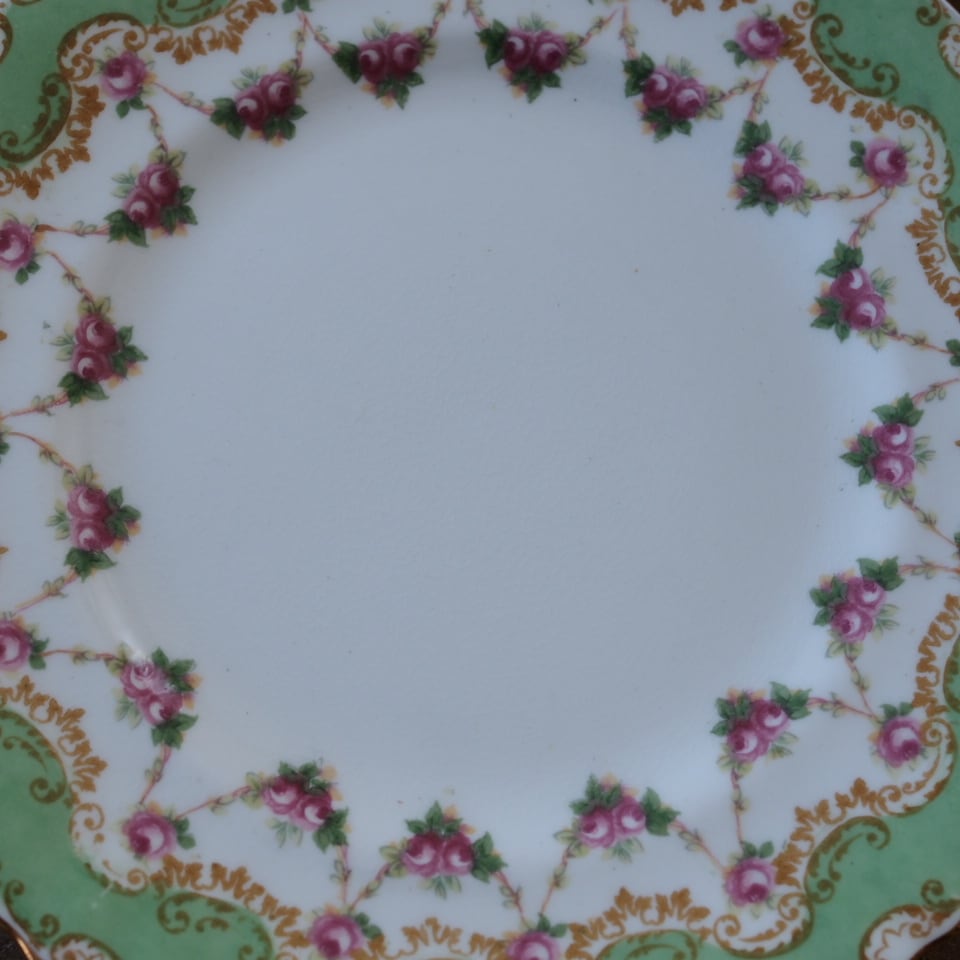 英国ロイヤルドルトン グリーン＆ローズガーランドトリオ エドワー