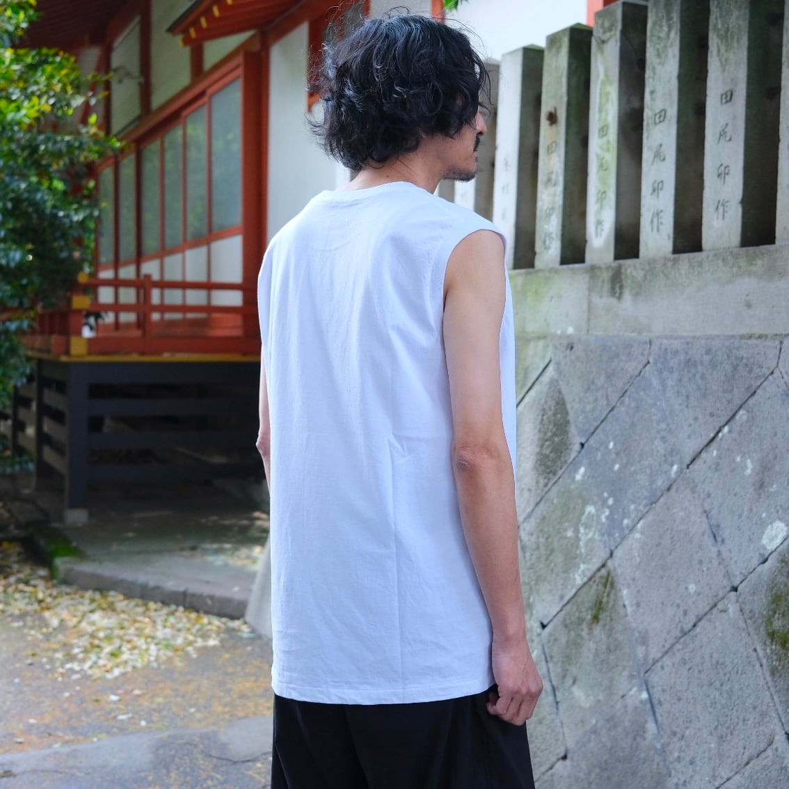 COMOLI(コモリ) / コットンジャージノースリーブ-WHITE-(D01-05015
