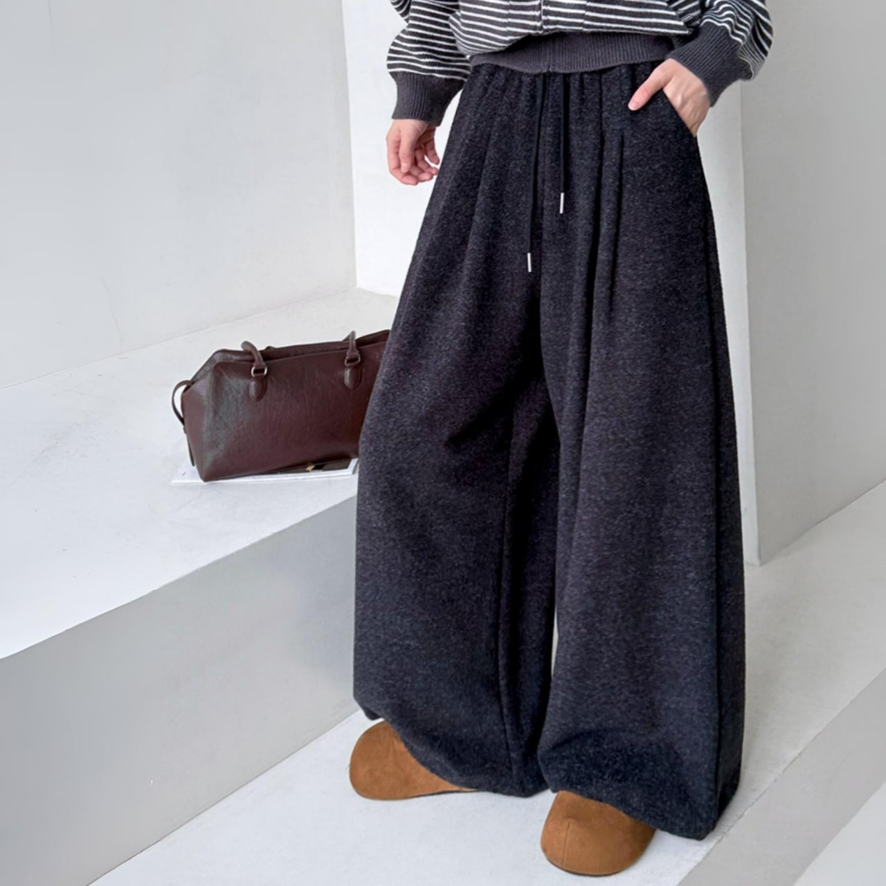 オーバーサイズドローストリングギャザーワイドパンツ A01862